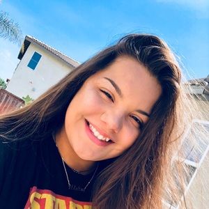 Meet your Posher, Adalina